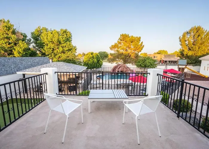 Holiday home Lefairview Chateau- Pickleball Heated Pool Jacuzzi