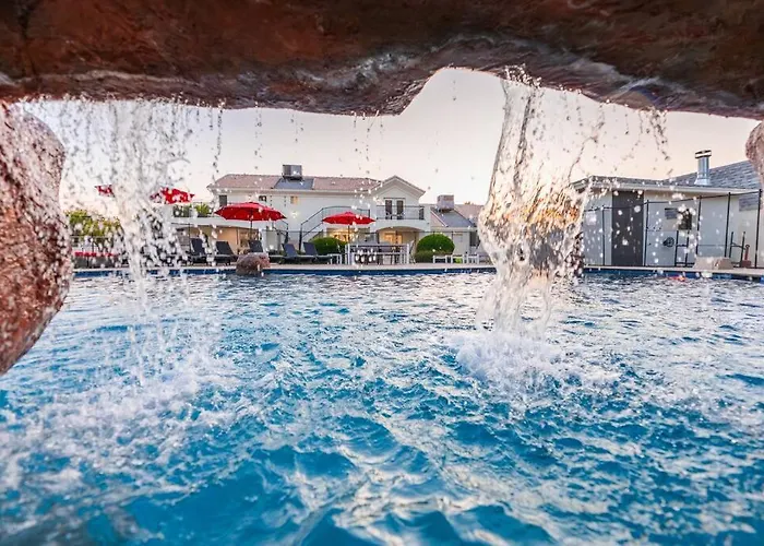 Lefairview Chateau- Pickleball Heated Pool Jacuzzi Holiday home Gilbert